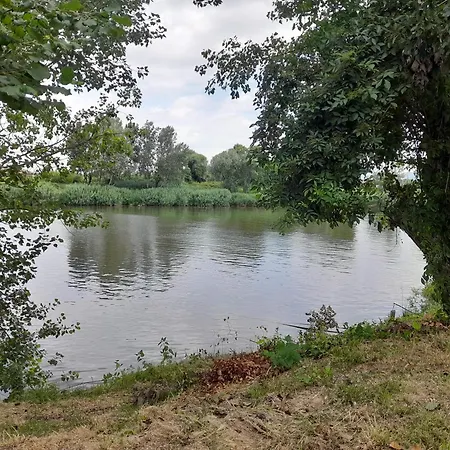 The House By The River 35 Apartment *
